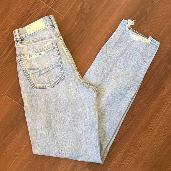 American Eagle highest rise baggy straight jeans - Picture 2 of 3